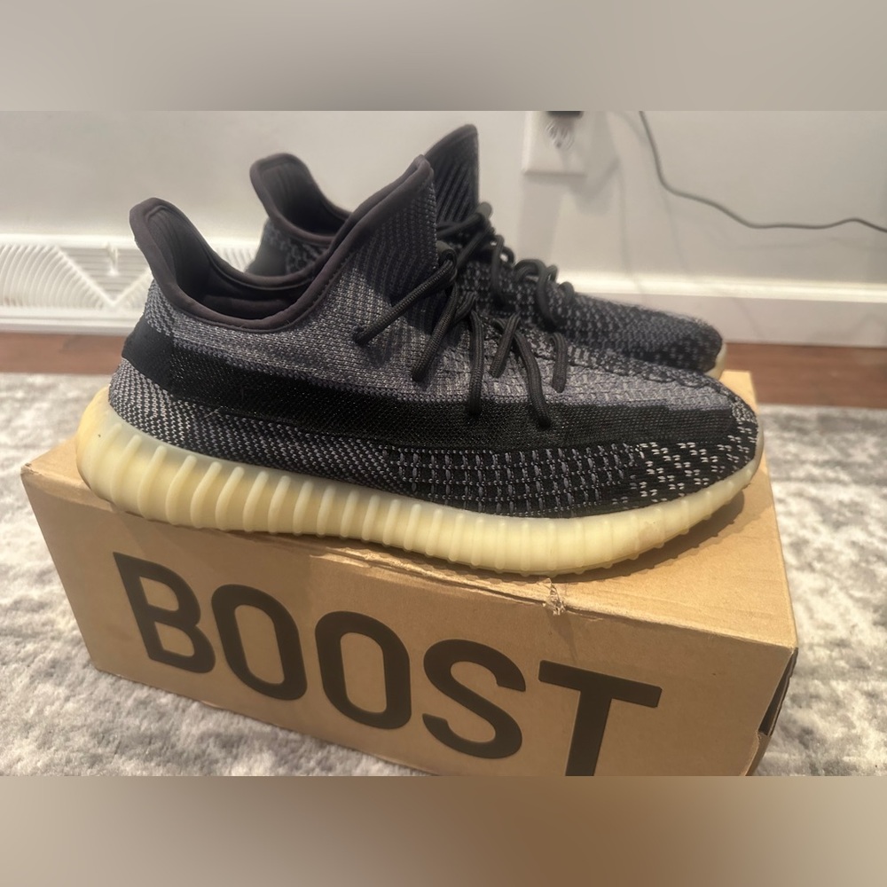 Yeezy Boost 350 V2